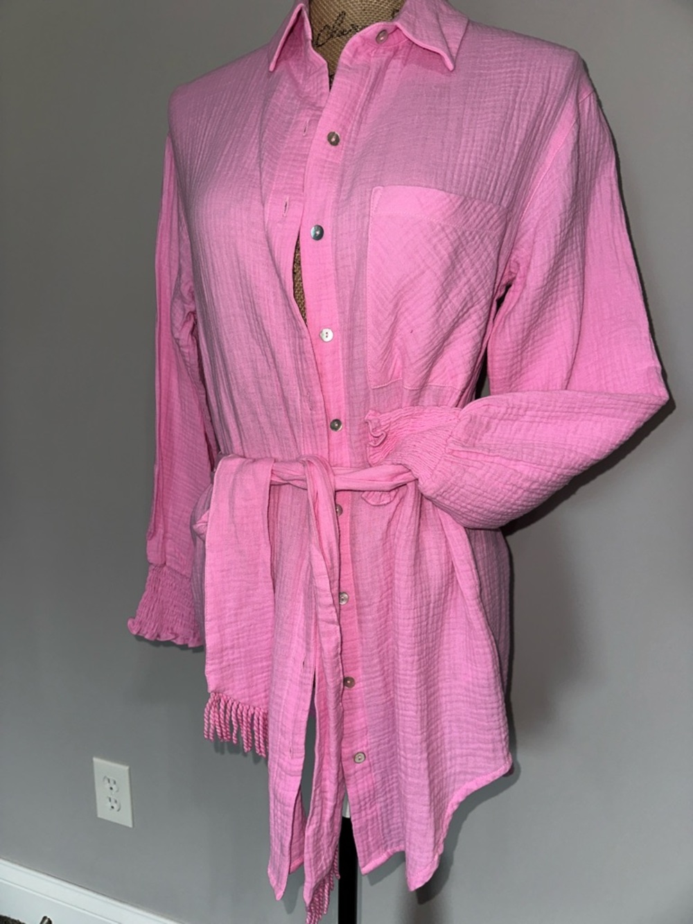 Pink Heartloom Button-Front Belted Tunic Shirt size XS